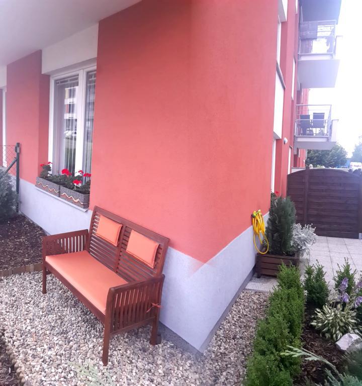 Bastien Studio Near Airport Praha Bagian luar foto