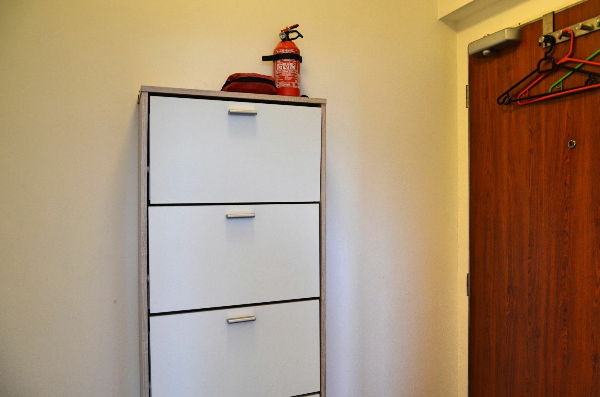 Bastien Studio Near Airport Praha Bagian luar foto
